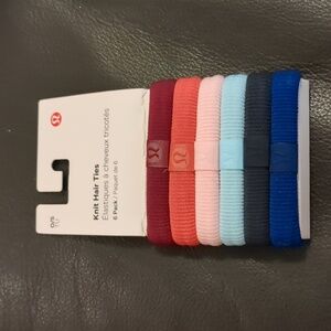 Lululemon Knit hair ties new inpackage